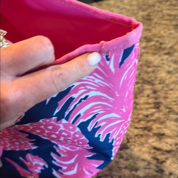 Lilly Pulitzer Insulated Beverage Bucket - Picture 4 of 7